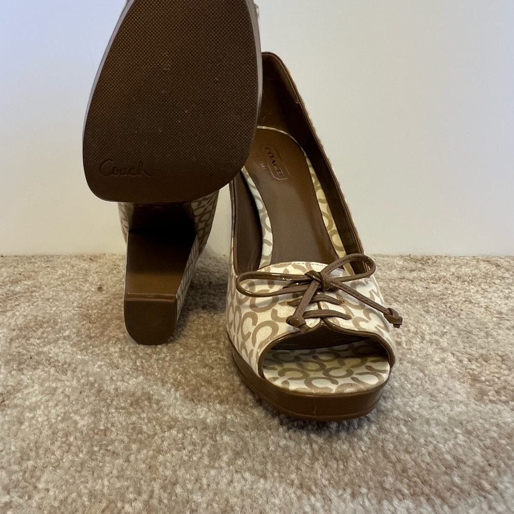 Authentic Coach Pumps - Picture 3 of 5